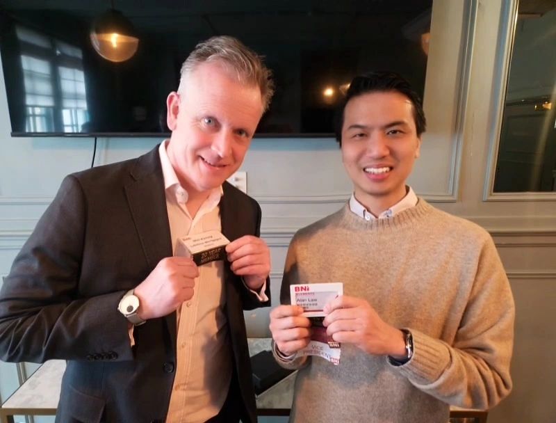 Alan Law with Mel Kenny, 20-year BNI member, at BNI Endeavour Covent Garden